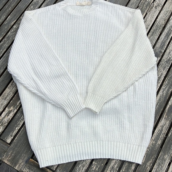 Cream Crewneck - Picture 3 of 7